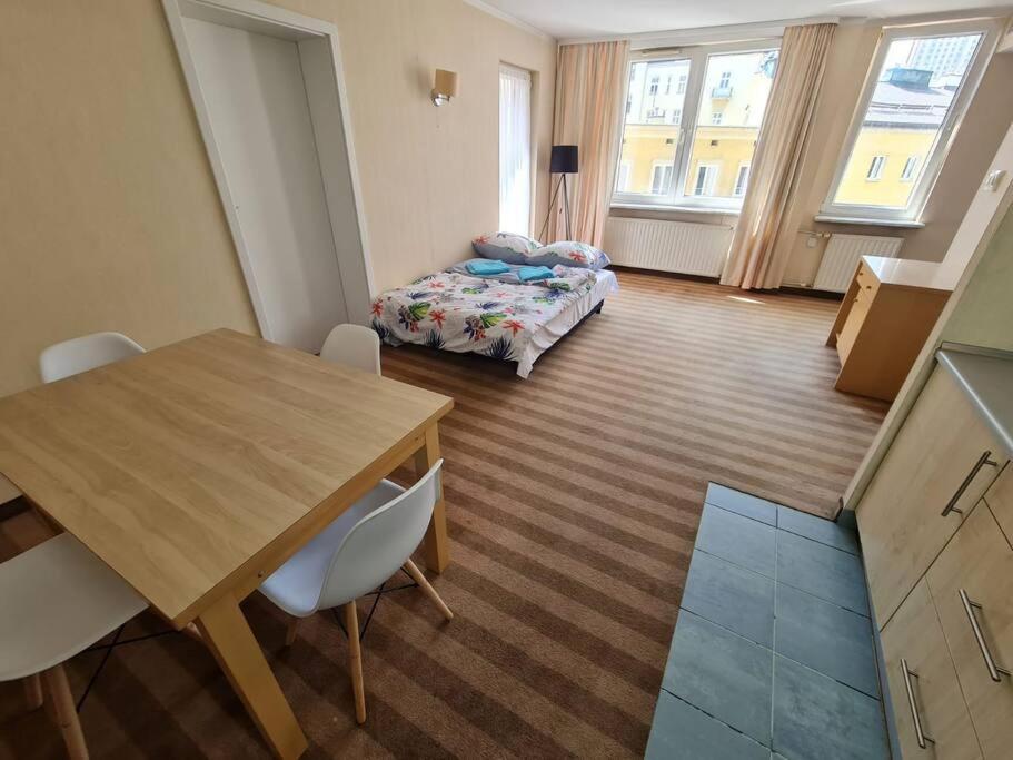 10q - Z6 401 Apartamento
